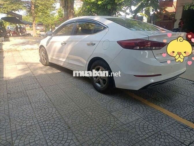 Hyundai Elantra 2017 Số sàn Trắng