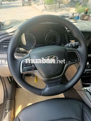 Hyundai Elantra 2017 Số sàn Trắng
