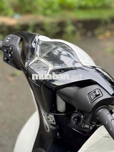 Honda SH 160i ABS 2025 Trắng đen spoty bstp 9 chủ