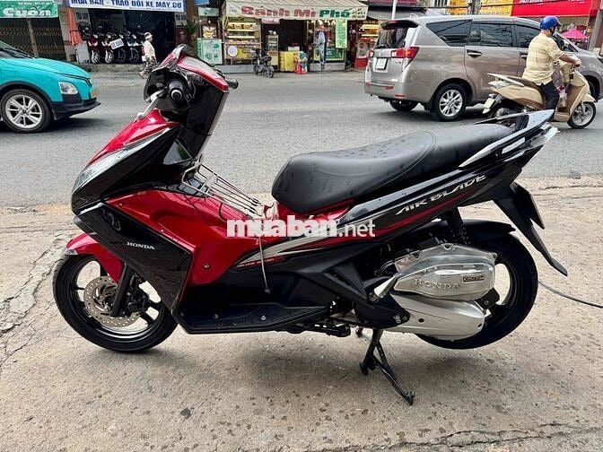 🟡🟡 AB 125 Đỏ đen đký 2015 xe đẹp có trả góp