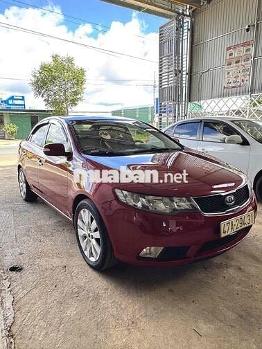 Kia Forte 2010 Số sàn màu Đỏ