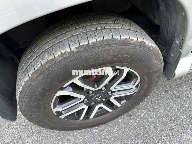 Mitsubishi Triton GLS 2020MT 2.4 mivec 4x2
