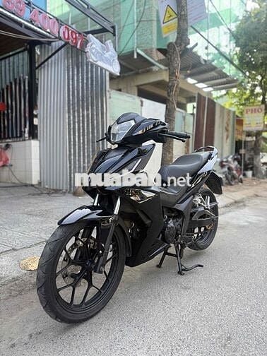 Winner V1 2018 Đen B.số 43 Góp trả trước 4tr