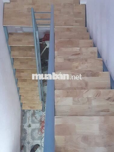 CHO THUE PHÒNG TRỌ MĂT TIỀN -LỘ GIỚI 30m - đậu xe ô tô trước nhà