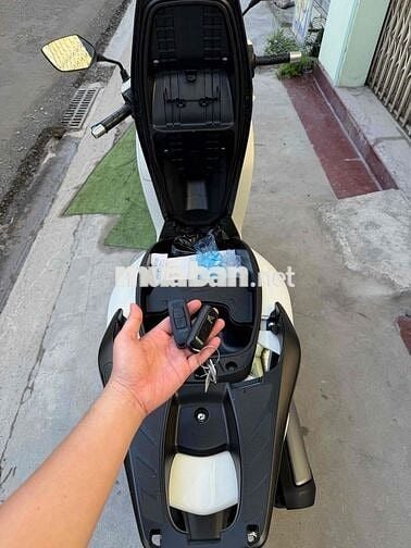 Honda SH 160i ABS 1/2026 Trắng 6000KM BS NKCT Lướt