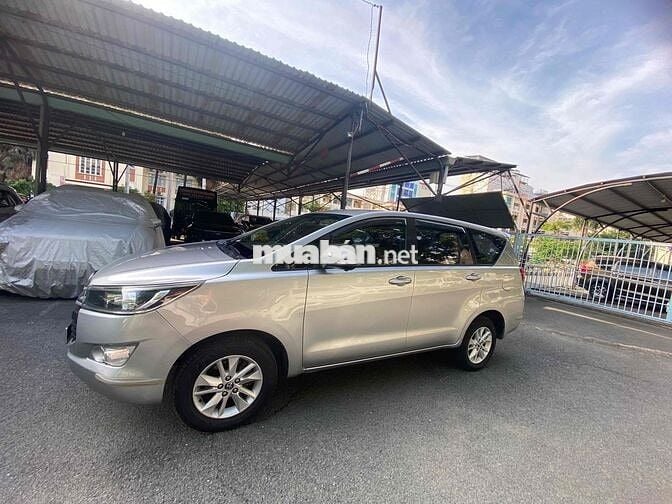 Toyota Innova 2016 Bạc 8 chỗ Xăng số sàn