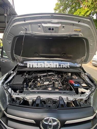 Toyota Innova 2016 Bạc 8 chỗ Xăng số sàn