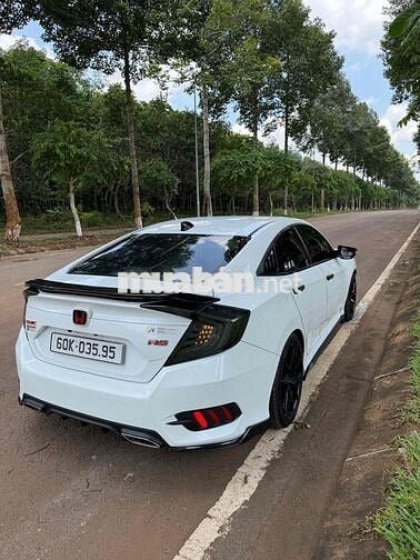 Honda Civic 1.5 Turbo 2017 Trắng