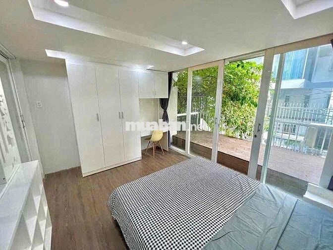 Phòng 35m2 tách bếp ban công bếp chữ L ngay Lê Quang Định BT