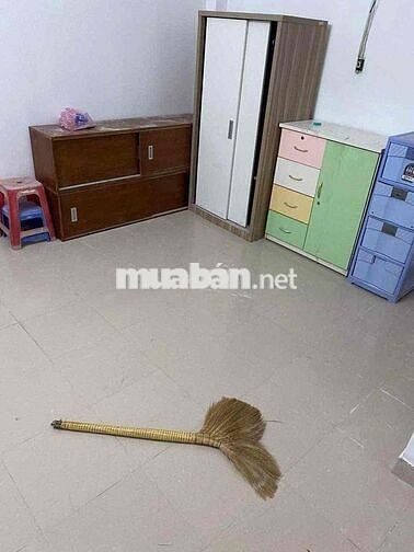 cho thuê phòng lê văn sỹ q3 , 25m2 , máy lạnh , ban công , 3,2tr/th