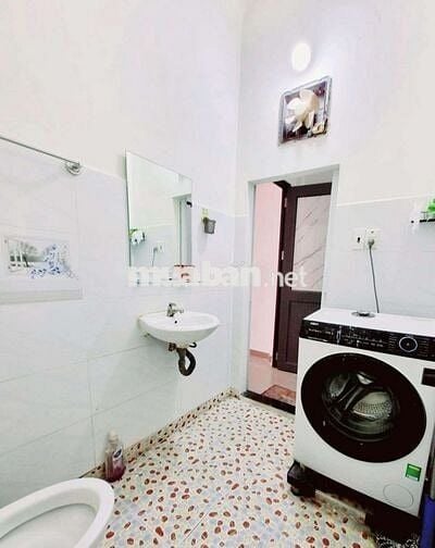 Bancol | Tách bếp | Lầu 1 | Free xe