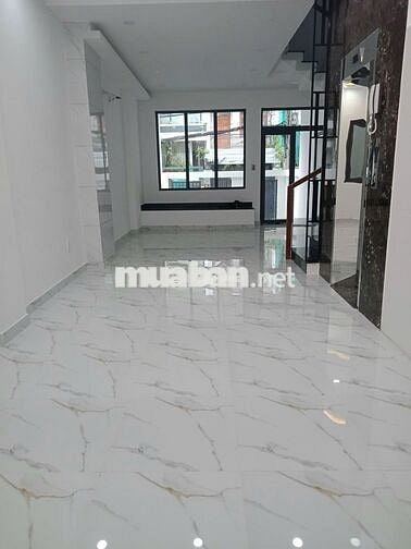 Cho thuê nhà mặt tiền đường 25 có thang máy giá 55 triệu