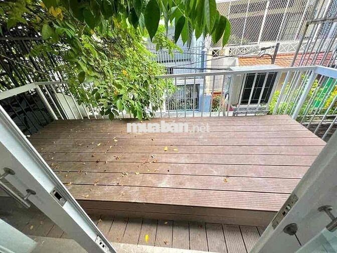 Phòng 35m2 tách bếp ban công bếp chữ L ngay Lê Quang Định BT