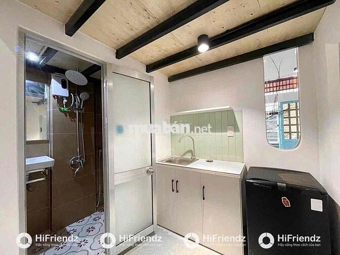 PHÒNG FULL NỘI THẤT GÁC CAO KẾ BÊN ĐẦM SEN VÀ ĐẠI HỌC VĂN HIẾN