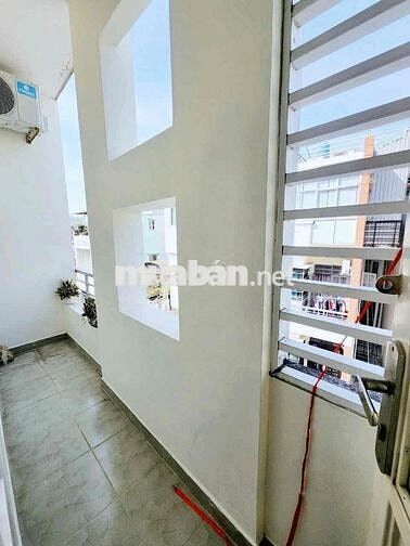 CHO THUÊ CHDV 2PN - BAN CÔNG FULL NỘI THẤT RỘNG 55m2 NGAY TRUNG TÂM BT