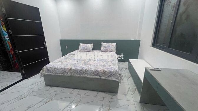 Cho thuê nhà mặt tiền đường 25 có thang máy giá 55 triệu