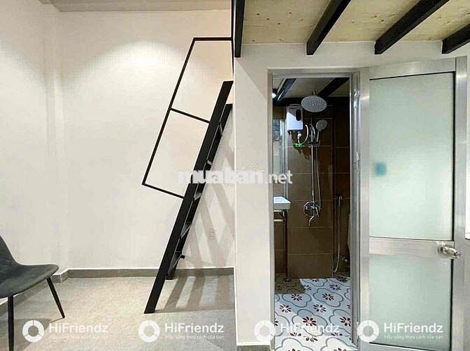 PHÒNG FULL NỘI THẤT GÁC CAO KẾ BÊN ĐẦM SEN VÀ ĐẠI HỌC VĂN HIẾN