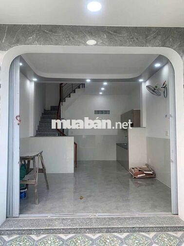 Cho thuê nhà mới mặt tiền đ42 12tr/ tháng