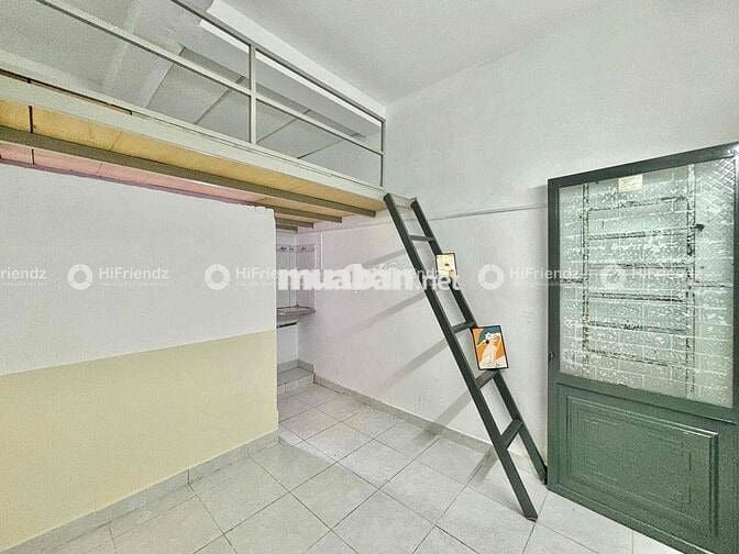 CHO THUÊ PHÒNG GÁC CỬA SỔ CÓ MÁY LẠNH GẦN NGÃ TƯ BỐN XÃ