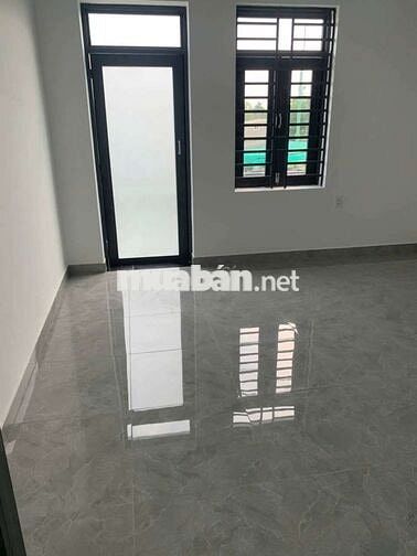 Cho thuê nhà mới mặt tiền đ42 12tr/ tháng