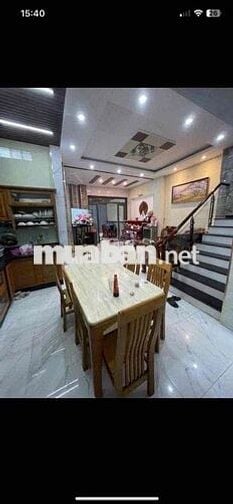 cho thuê nhà mới tinh ngay chợ bình thành góc 2mt có sẵn máy lạnh 5p