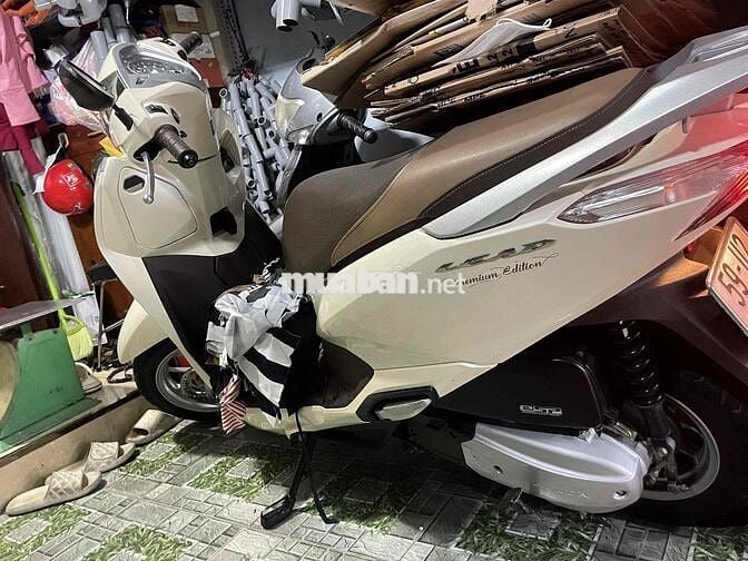 Honda Lead Premium Edition Trắng kem 3323 km