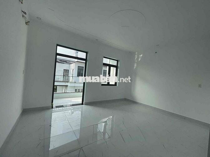 Bán nhà 1 trệt 2 lầu phường Bửu Hoà - chỉ 3 tỷ 500