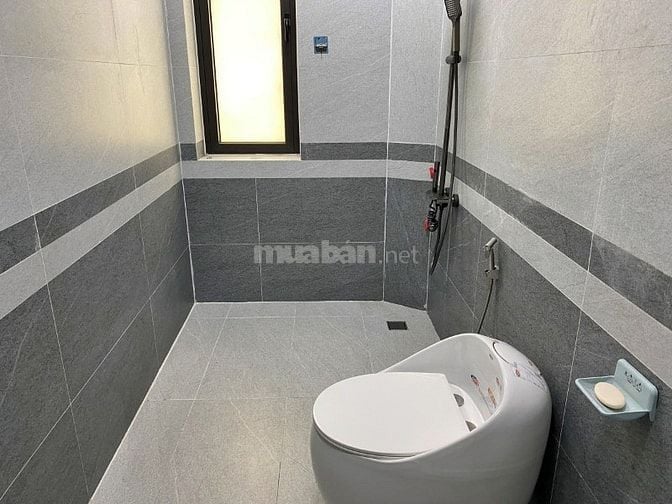 CHO THUÊ BIỆT THỰ GIA LÂM, 4 TẦNG, 8PN, SÂN VƯỜN, 30 TRIỆU/THÁNG
