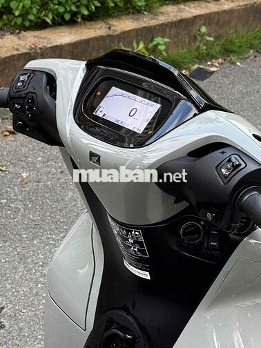 Honda SH 125i ABS Sporty 2026 Xám xi măng 36 km