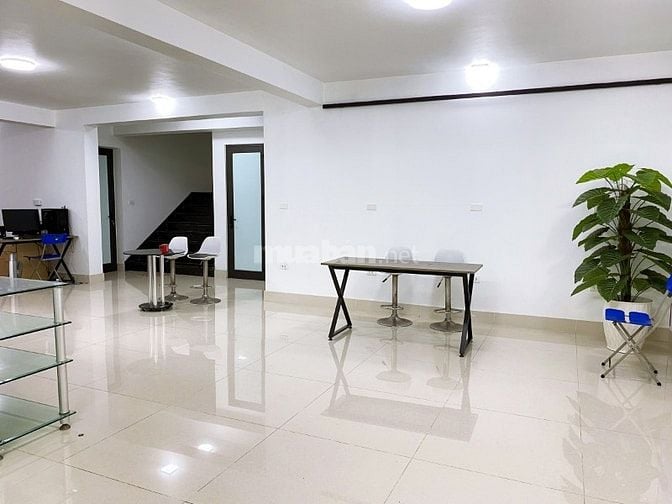 CHO THUÊ BIỆT THỰ GIA LÂM, 4 TẦNG, 8PN, SÂN VƯỜN, 30 TRIỆU/THÁNG