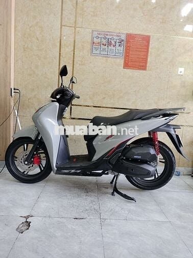 Honda SH 125 2024 Xám Đen 8000km, 1 Chủ Ký Giấy OK