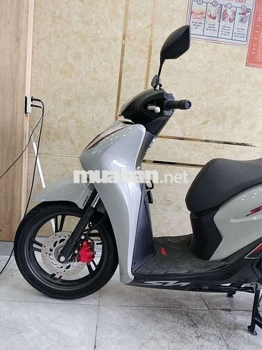 Honda SH 125 2024 Xám Đen 8000km, 1 Chủ Ký Giấy OK