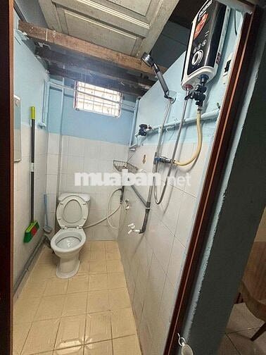 Phòng trọ riêng 25m2 trang bị đầy đủ, có nhà vệ sinh riêng, ban công,
