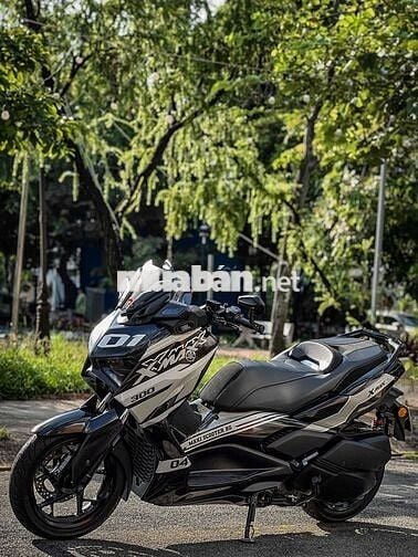 Yamaha Xmax 300 2023, có giao lưu xe.