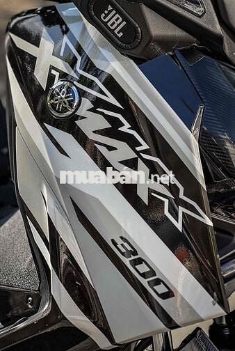 Yamaha Xmax 300 2023, có giao lưu xe.
