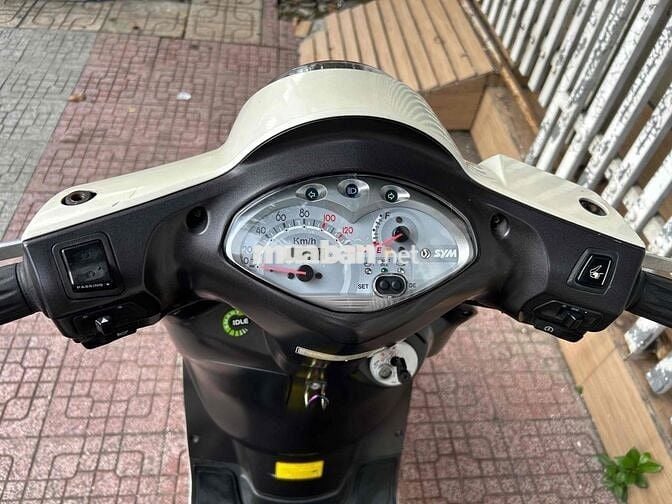 Sym Attila Alizabeth EFI 2014 tồn kho odo 3.700km