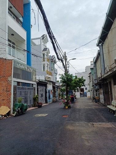 Chính chủ sang gấp nhà hàng hầm rượu & 2 căn nhà MT Nguyễn Văn Khối
