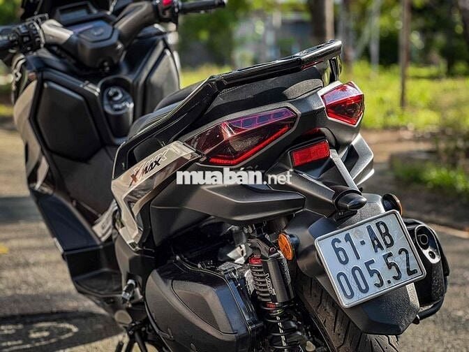 Yamaha Xmax 300 2023, có giao lưu xe.