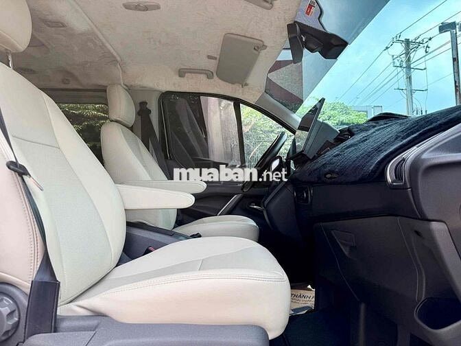 Ford Tourneo Titanium Maybach 2019 Đen Da Napan