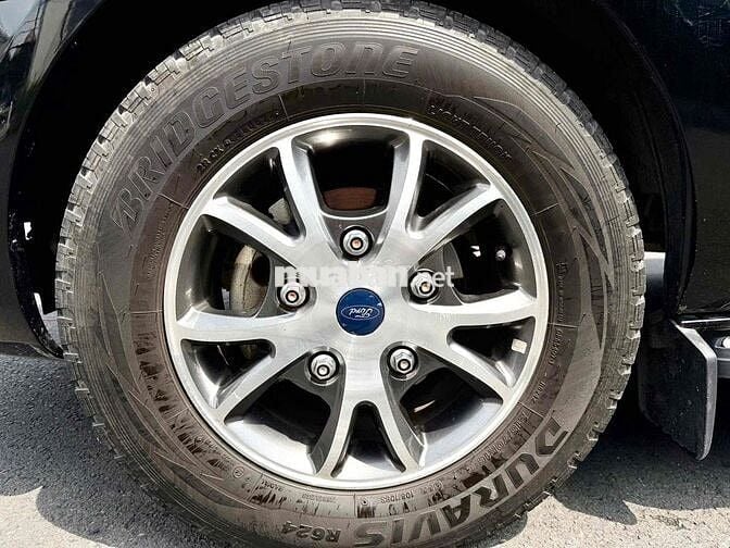Ford Tourneo Titanium Maybach 2019 Đen Da Napan