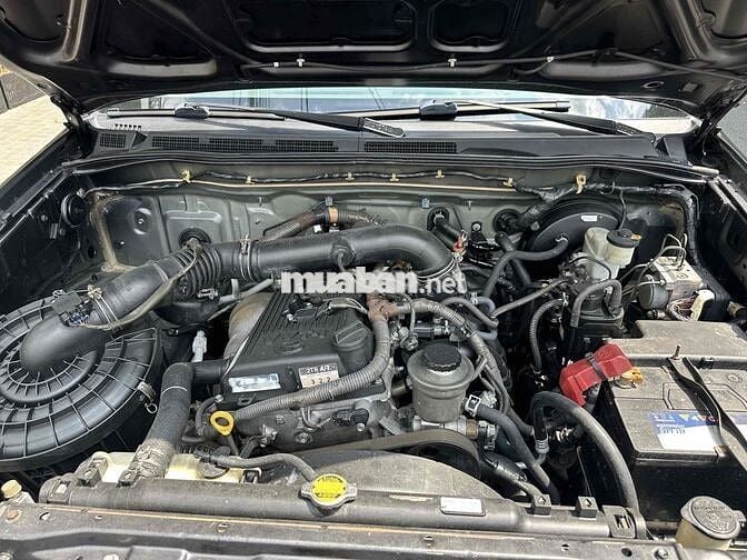Toyota Fortuner 2013 Tự động Xám