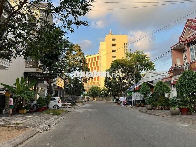Bán nền đẹp KDC Hồng Loan. Đối diện bệnh viện ĐH Nam Cần Thơ 50m