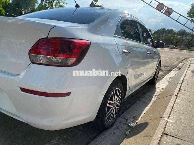 Kia Soluto 1.4 MT 2022 Trắng Số sàn
