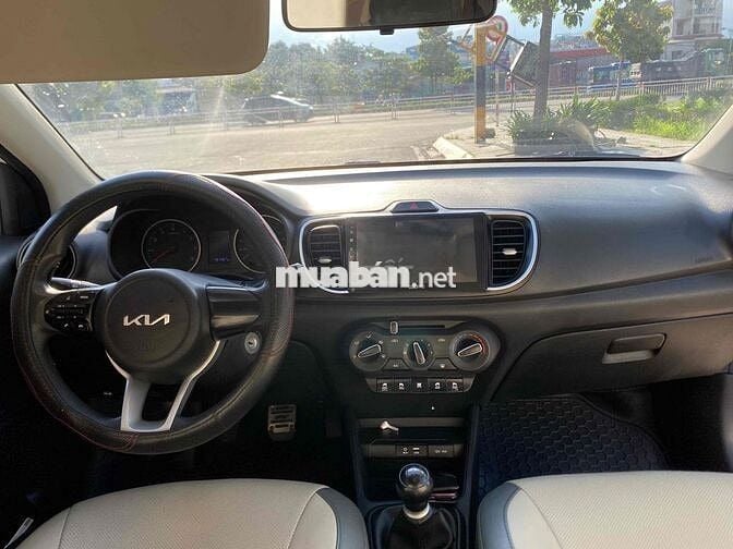 Kia Soluto 1.4 MT 2022 Trắng Số sàn