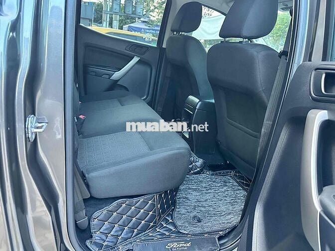 Ford Ranger XLS 2.2L Tự động 2022 57.000km Xám