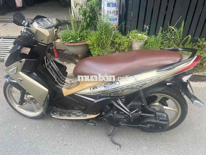 Yamaha Nouvo 4 Vàng đồng, Đen