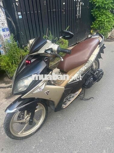 Yamaha Nouvo 4 Vàng đồng, Đen