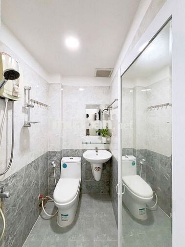 Ở NGAY CĂN HỘ MỚI NGAY LÊ VĂN SỸ SÁT TÒA NHÀ VIETTEL Q.3 FULL ĐỒ XỊN