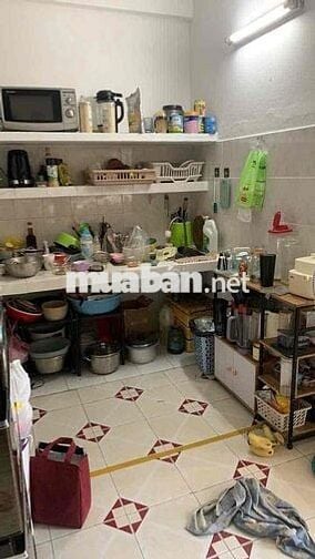 Cần cho thuê chung cư lầu 3, nhận nhà cuối tháng 6