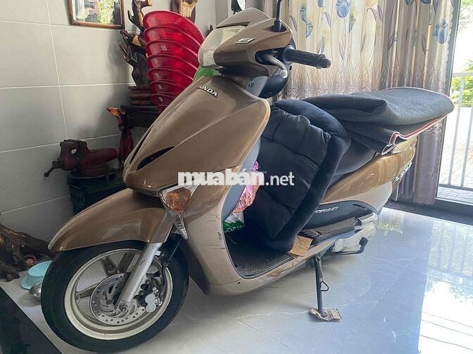 Honda Lead 2011 Vàng đồng